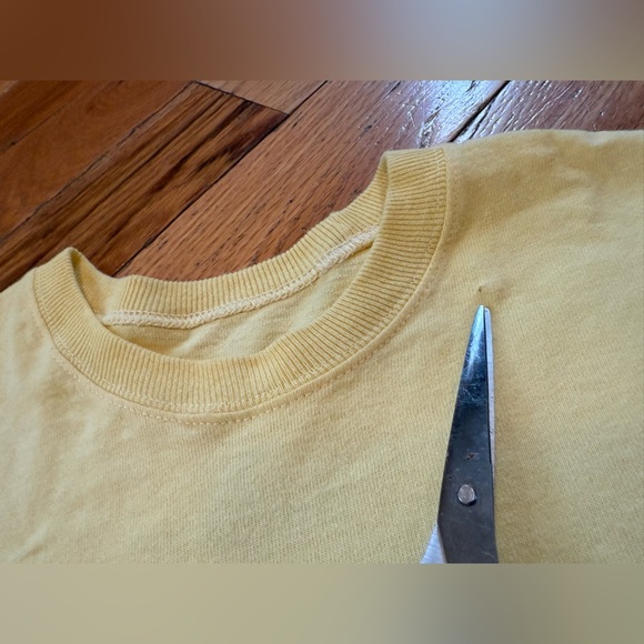 Disney Parks Walt Disney World Retro Logo Yellow Spirit Jersey Adult Size Small - Picture 12 of 13